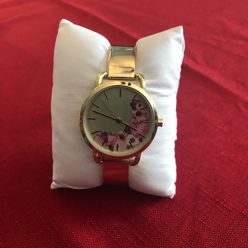 NWT NINE WEST Gold Floral Women’s Watch